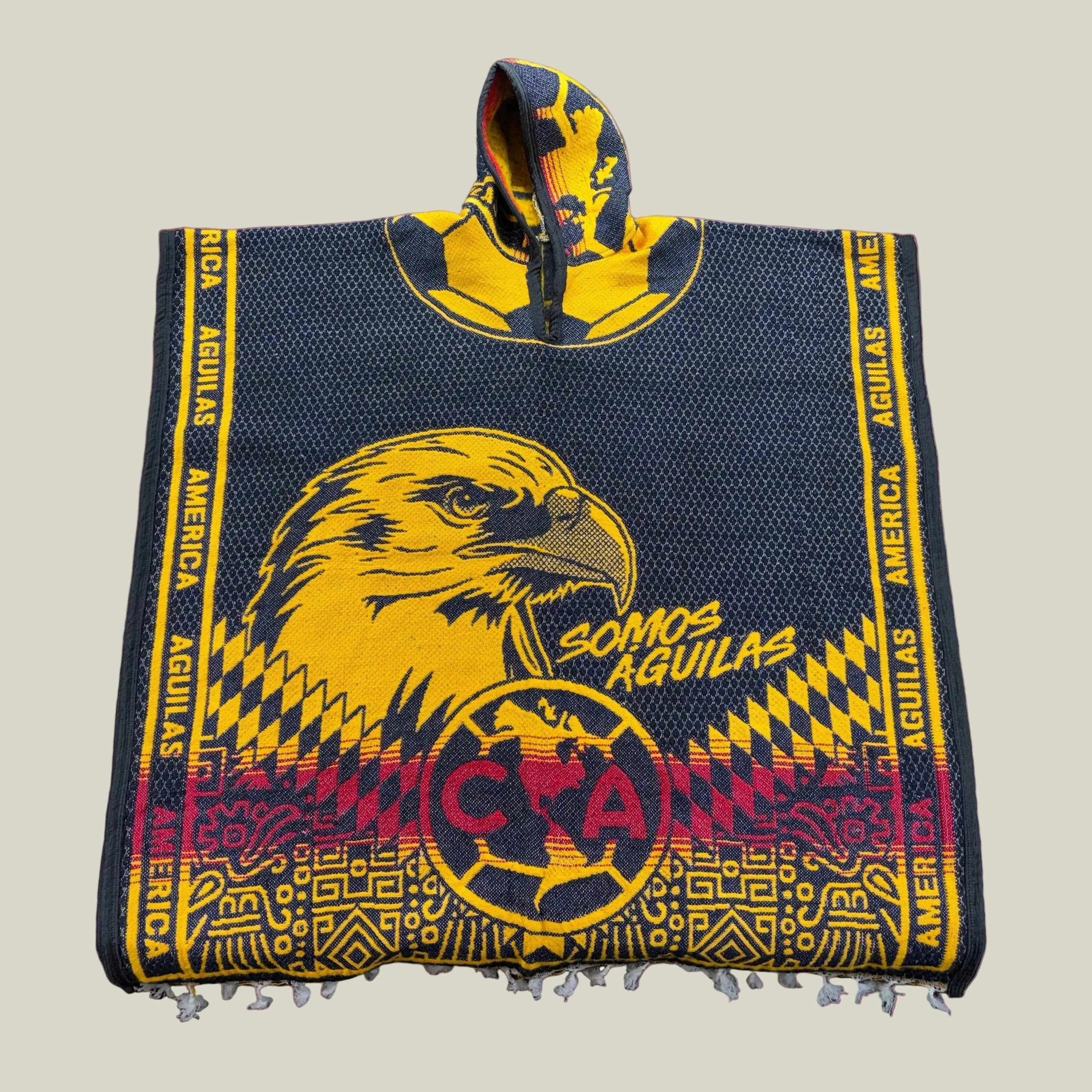 Club América poncho, Club América hoodie, Águilas poncho, Mexican soccer poncho, Liga MX poncho, baja hoodie, hooded poncho, Club América fan gear, Mexican streetwear, oversized poncho, artisan gaban, soccer baja hoodie, Somos Águilas hoodie