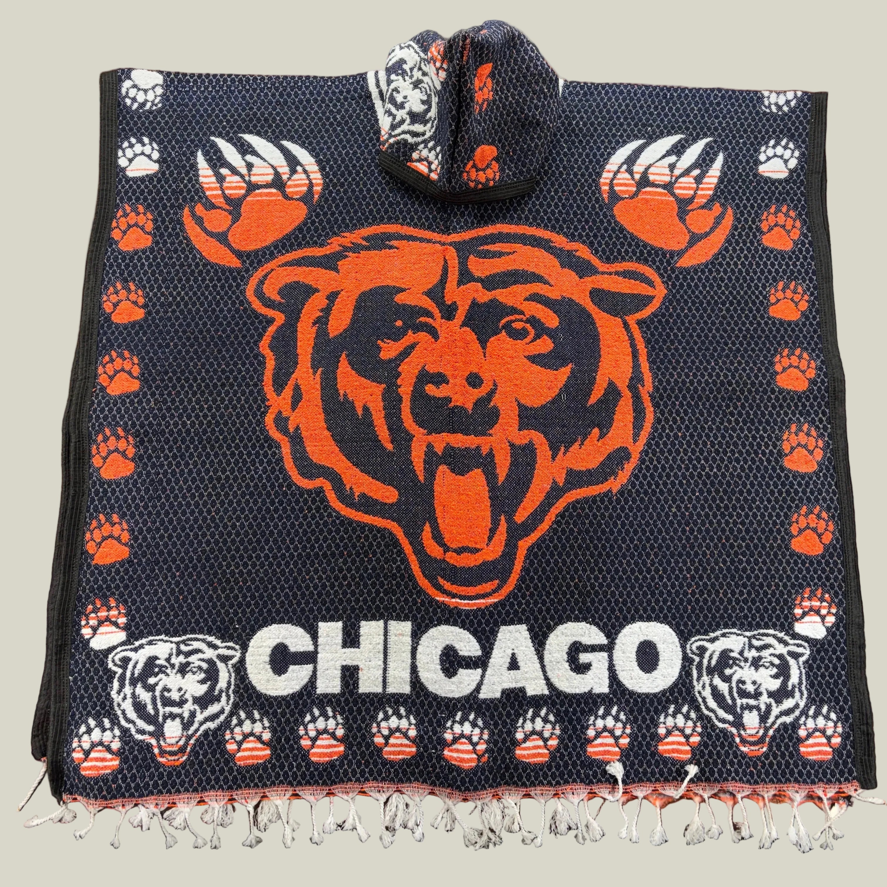 Chicago poncho, bear poncho hoodie, football-inspired poncho, baja hoodie, hooded poncho, oversized poncho, woven gaban, artisan poncho, streetwear poncho, game day hoodie, Mexican baja hoodie, sports streetwear, premium poncho
