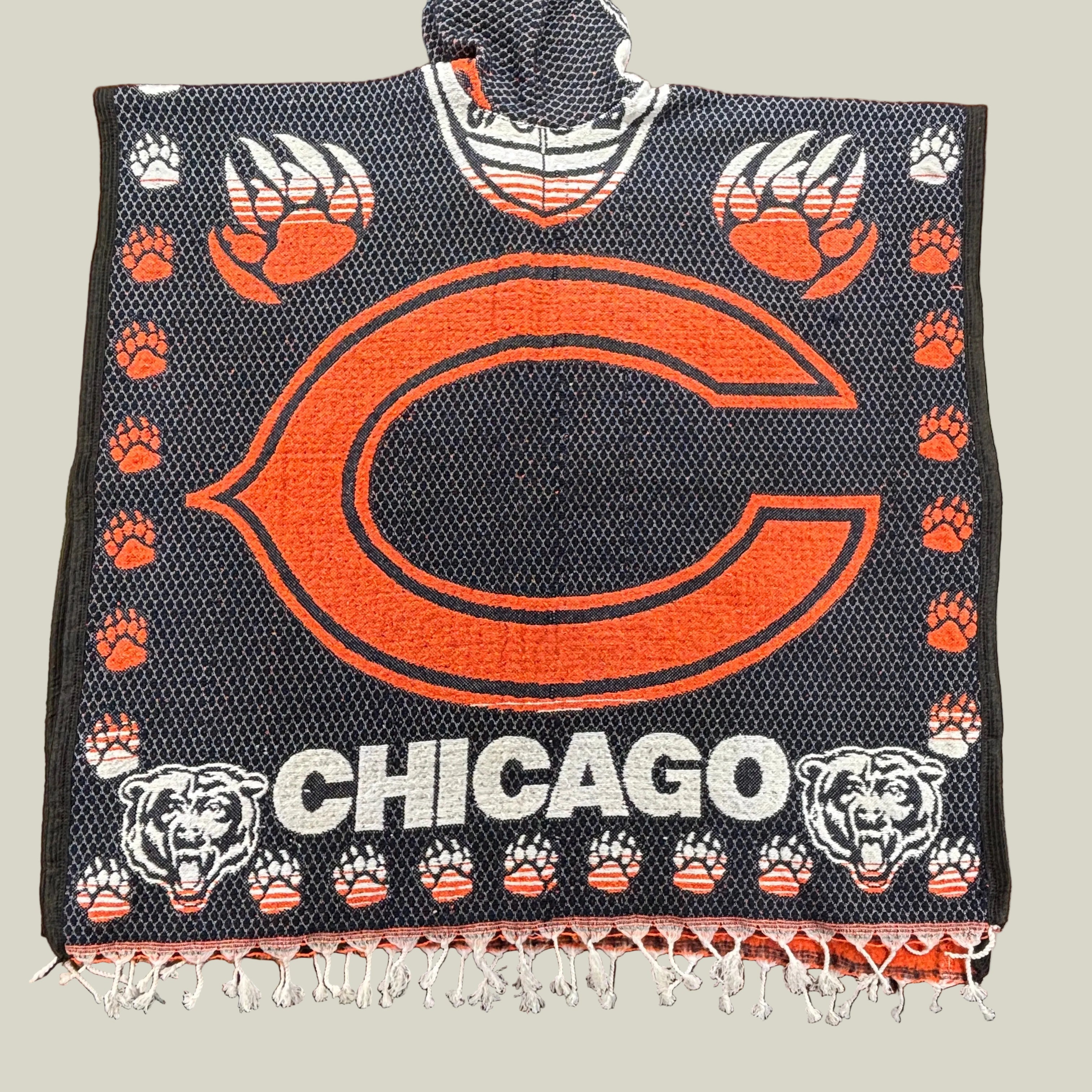 Chicago poncho, bear poncho hoodie, football-inspired poncho, baja hoodie, hooded poncho, oversized poncho, woven gaban, artisan poncho, streetwear poncho, game day hoodie, Mexican baja hoodie, sports streetwear, premium poncho
